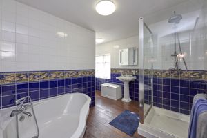 Photo 46- click for photo gallery